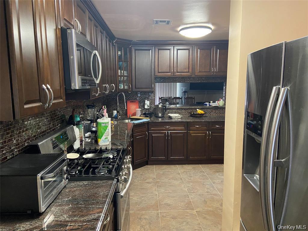 Photo - 52 Oakwood Ct