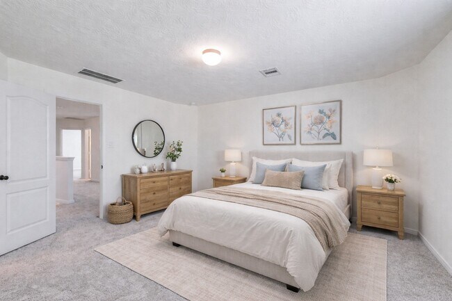 Photo - 9307 Central Pl