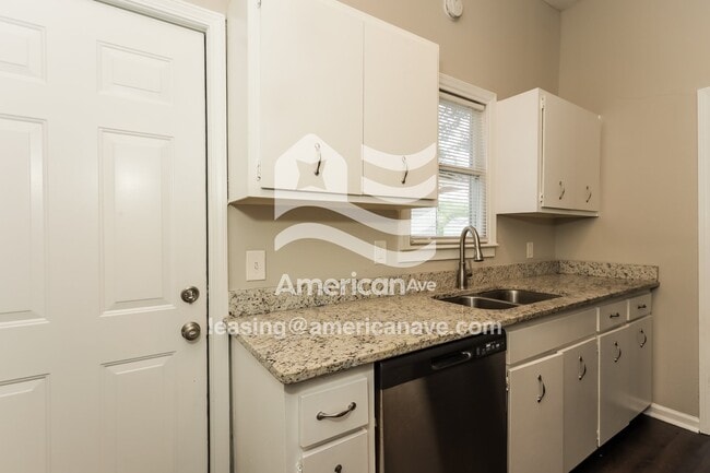 Photo - 1413 Springer St