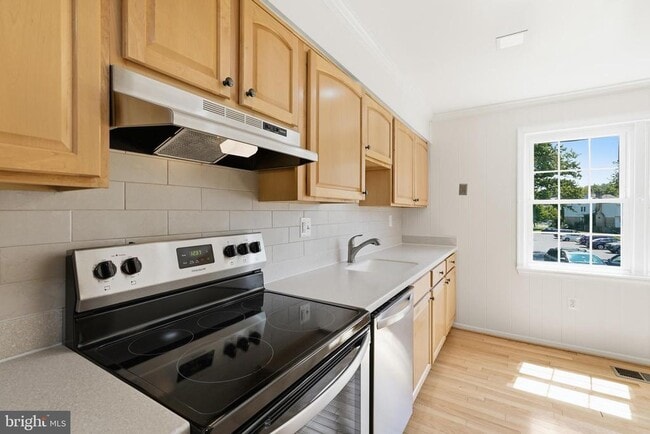 Photo - 6002 Mardale Ln