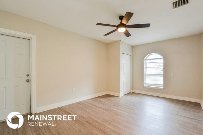 Photo - 106 Hughes Ave