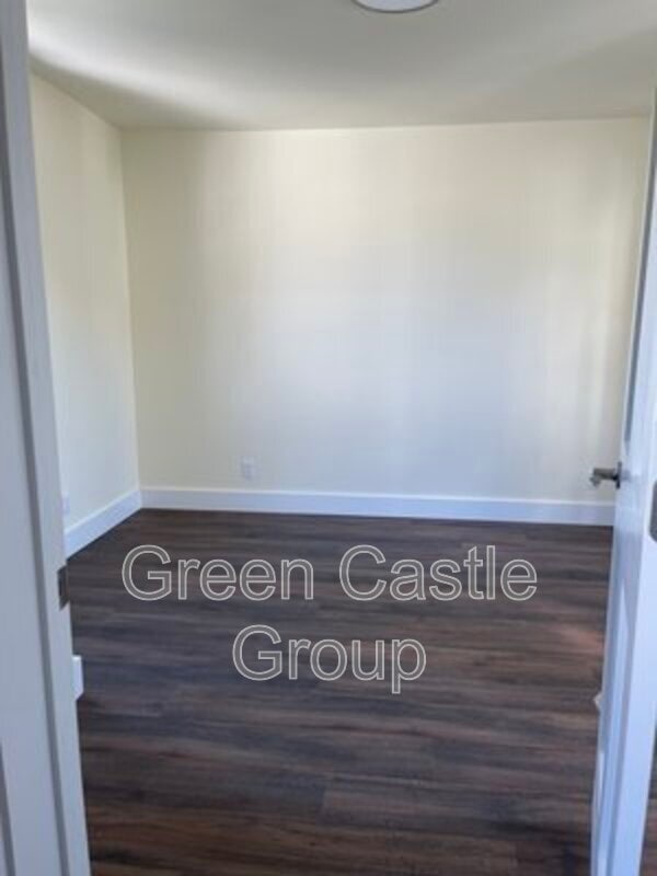 15 Hungerford Terrace Unit 2