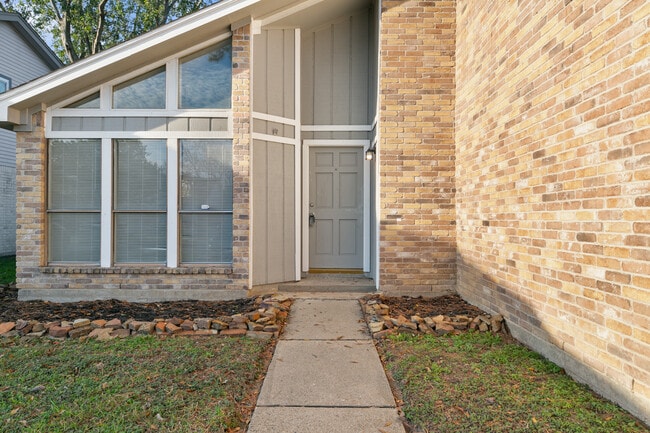 Photo - 10530 Rippling Fields Dr