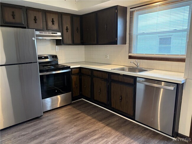 Photo - 427 Kaymar Dr