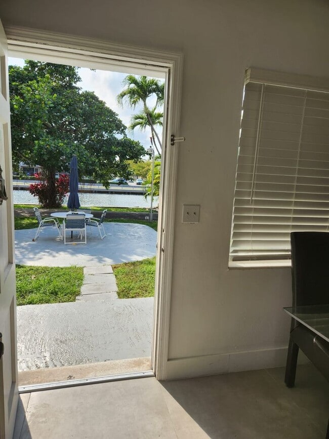 Photo - 467 Golden Isles Dr