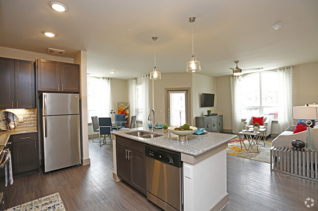 Interior Photo - The Julian at South Pointe Rental