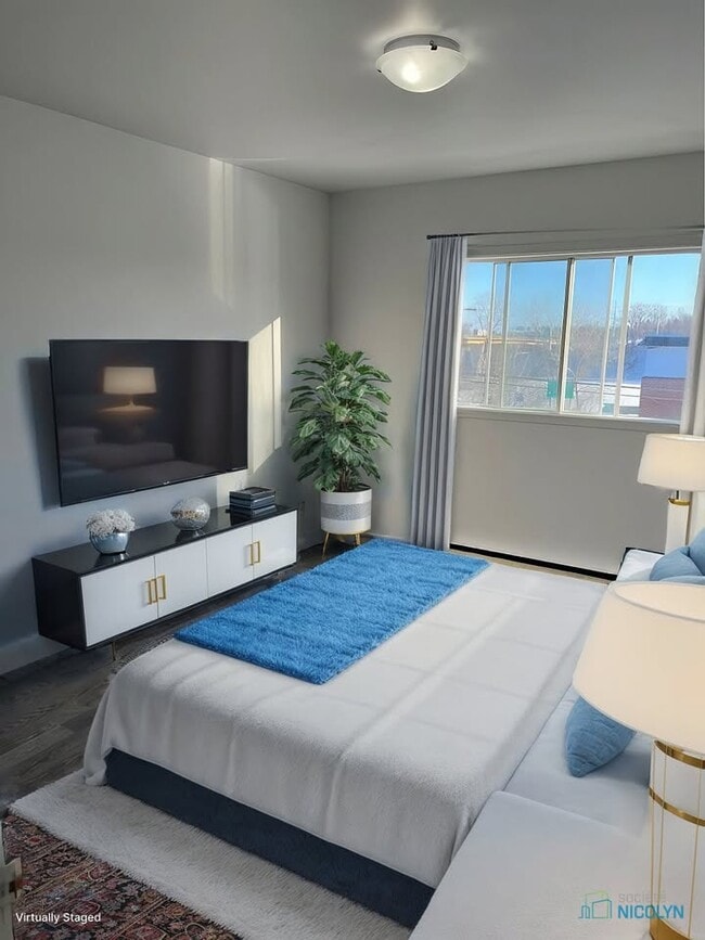 15 Rue de Boucherville Unit 17