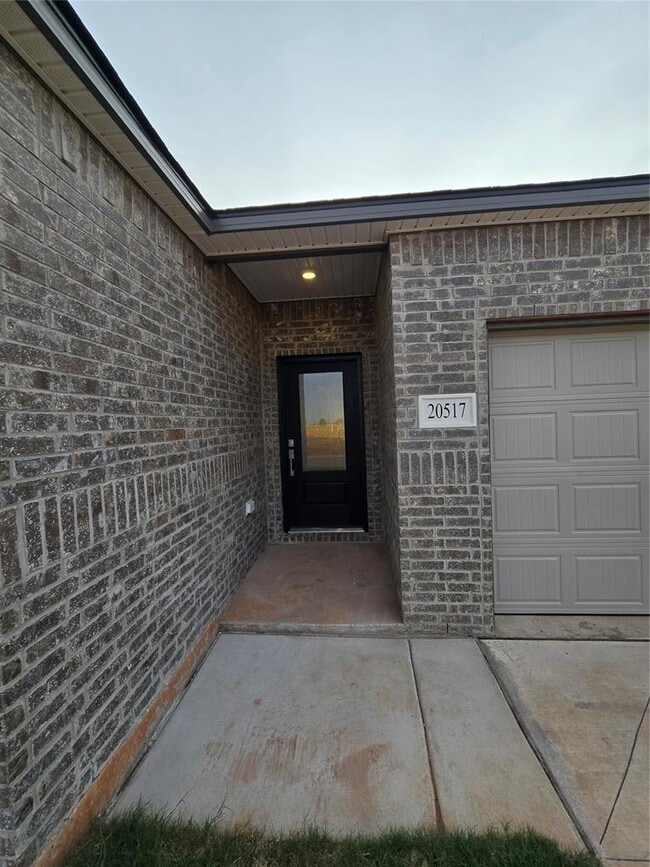 20517 Deer Creek Dr