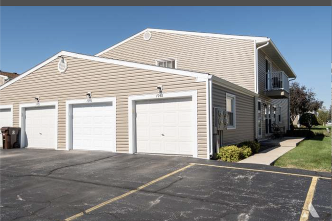 Photo - 7909 163rd Ct Unidad 7909 163rd CT