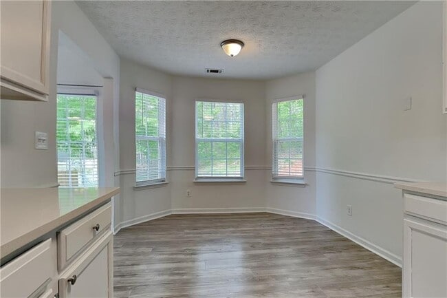 Photo - 4206 Shoreside Cir SW