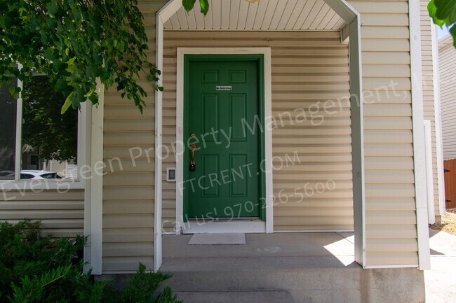 Photo - 3326 Warren Farm Dr