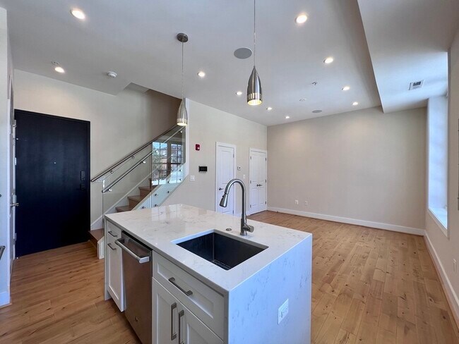 625 Park Rd NW Unit 111