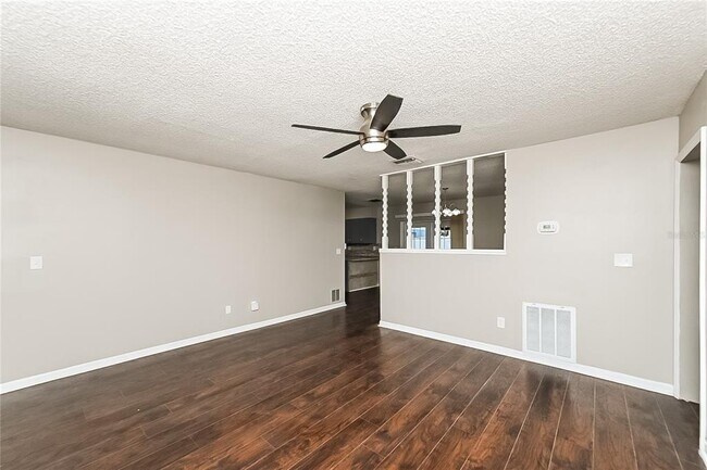 Photo - 1406 Cromwell Dr