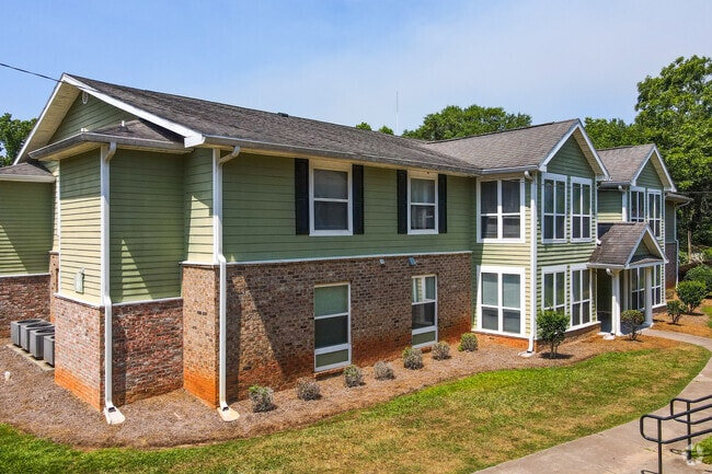 Photo - Magnolia Village