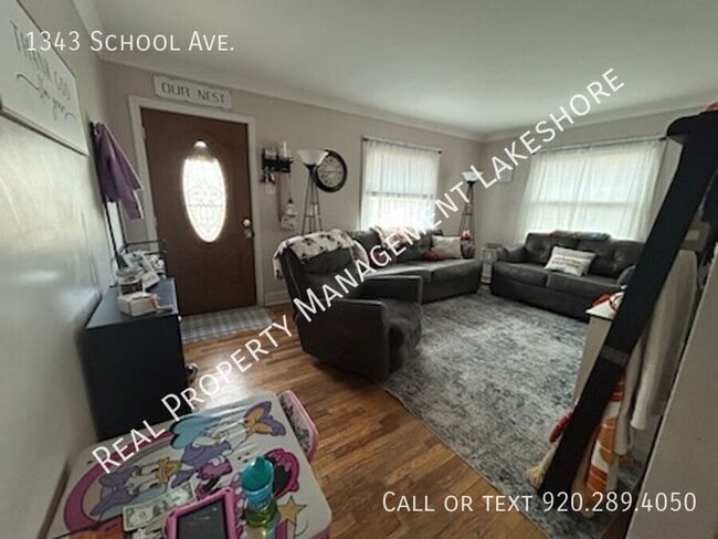 Building Photo - 1343 School Ave Rental