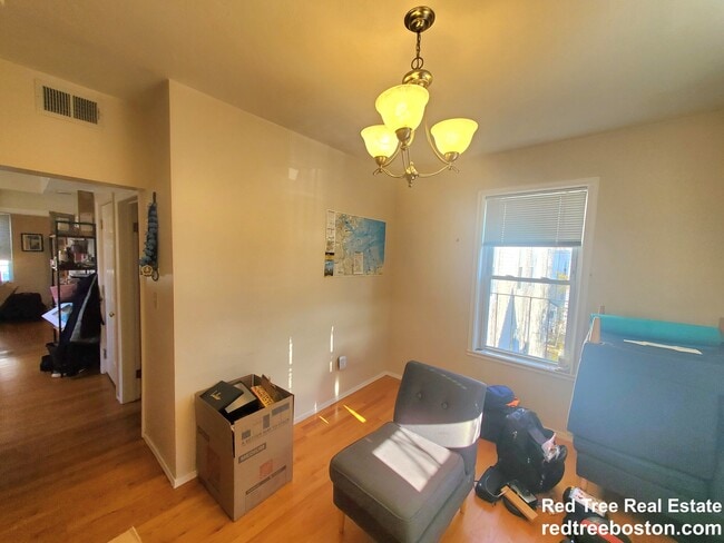 Photo - 277 Putnam Ave Unit 3