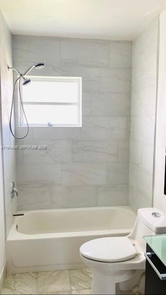 Photo - 1836 Arthur St Unit 16