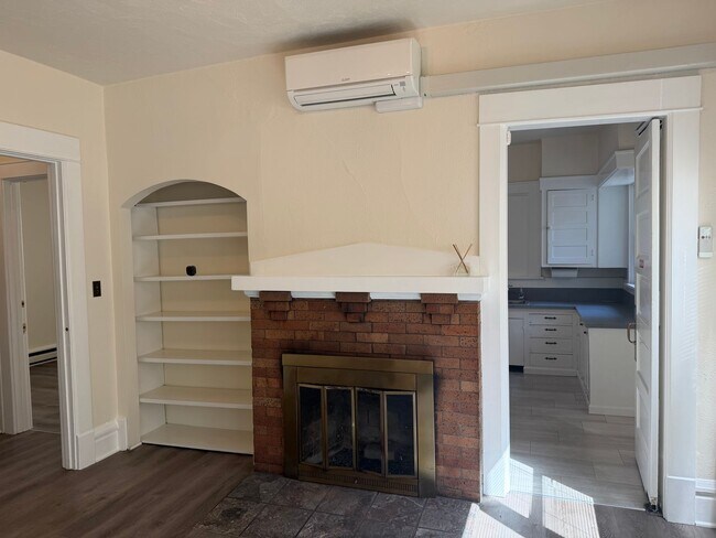 245 W 13th Ave