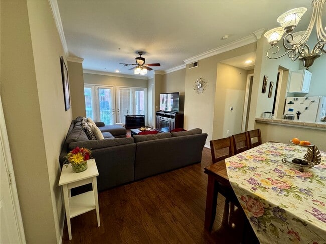 Photo - 2400 McCue Rd Unidad 233