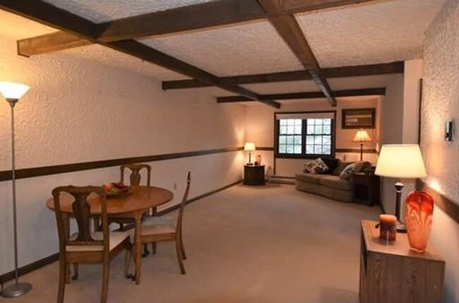 Building Photo - 42 Swanson Ct Unit 33A