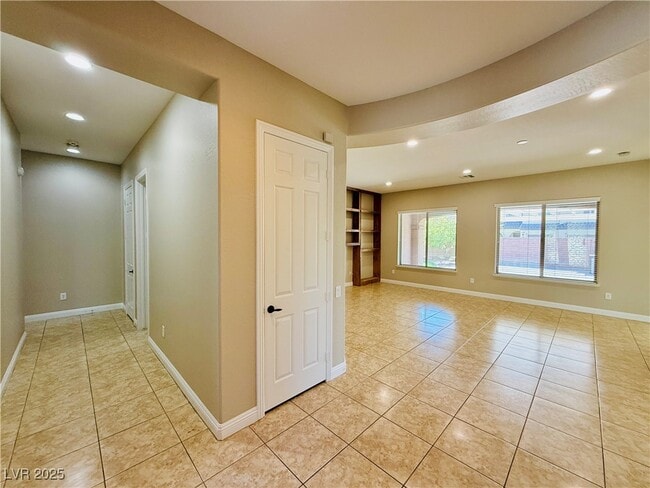 Photo - 7404 Eggshell Dr