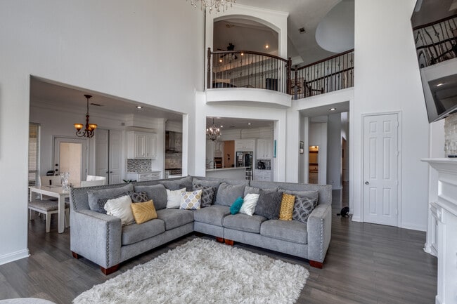 Photo - 8 Cypress Point Ct