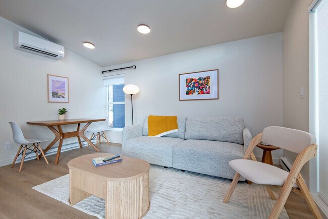 27 4th St E Unit SI ID1399877P
