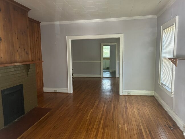 Photo - 11 Springdale Ct