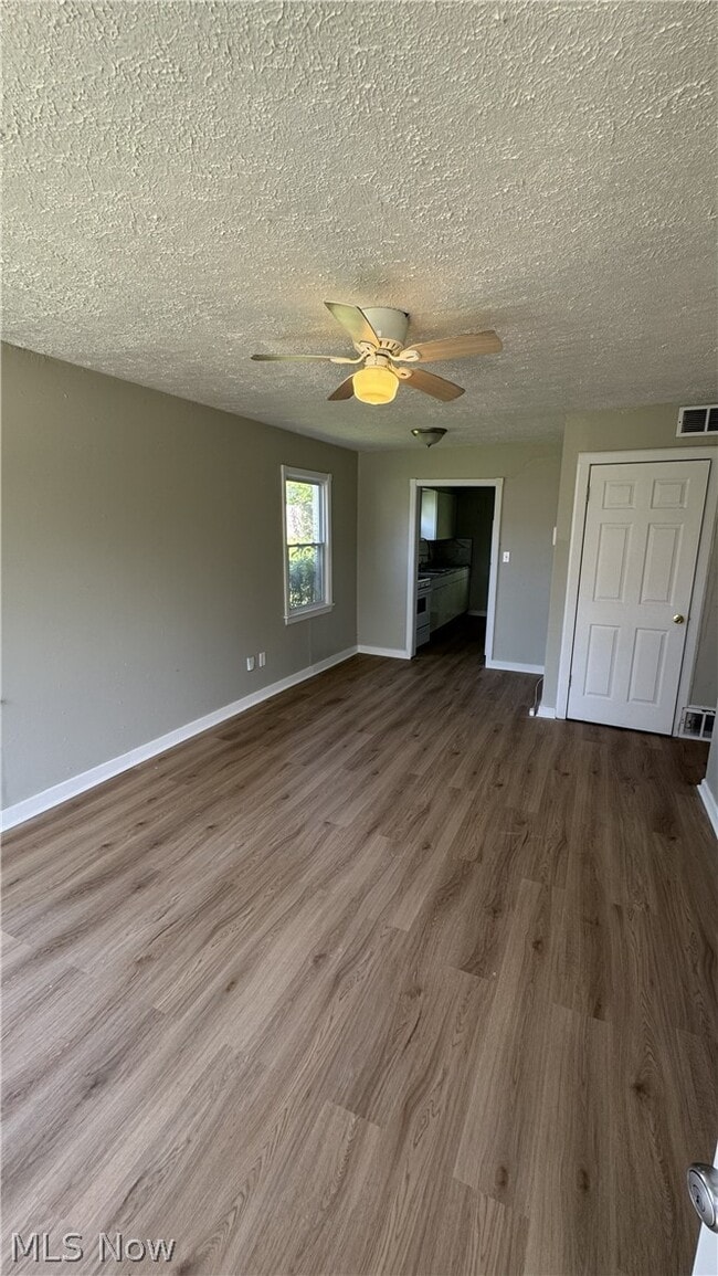 Photo - 11825 Avon Ave