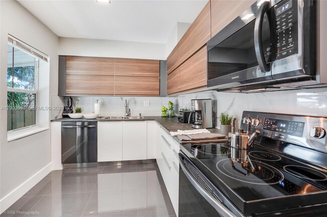 Photo - 2990 NW 50th St