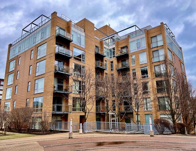 Photo - 1740 Oak Ave Condo Unit 608