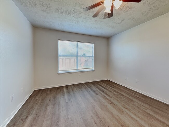 Photo - 3410 Maris Way