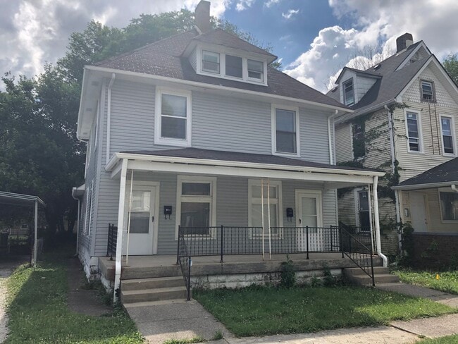 Spacious 2 Bedroom Half Double - Spacious 2 Bedroom Half Double House