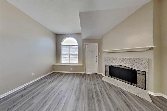 Photo - 7007 Fuchsia Ln