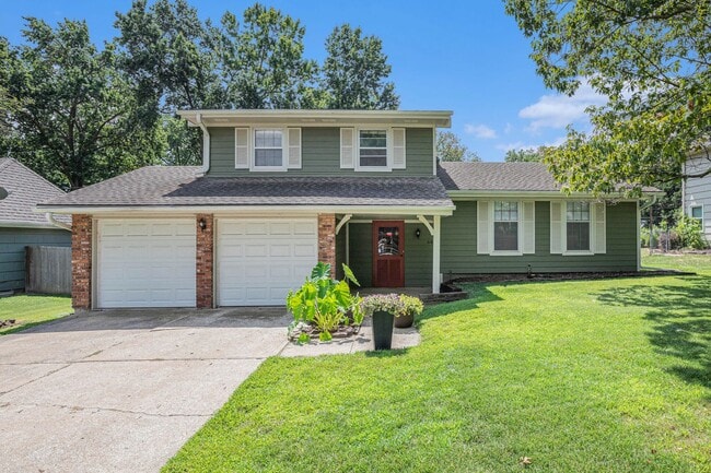 Building Photo - 3 Bed 2.5 Bath in Overland Park Nall Hills Rental