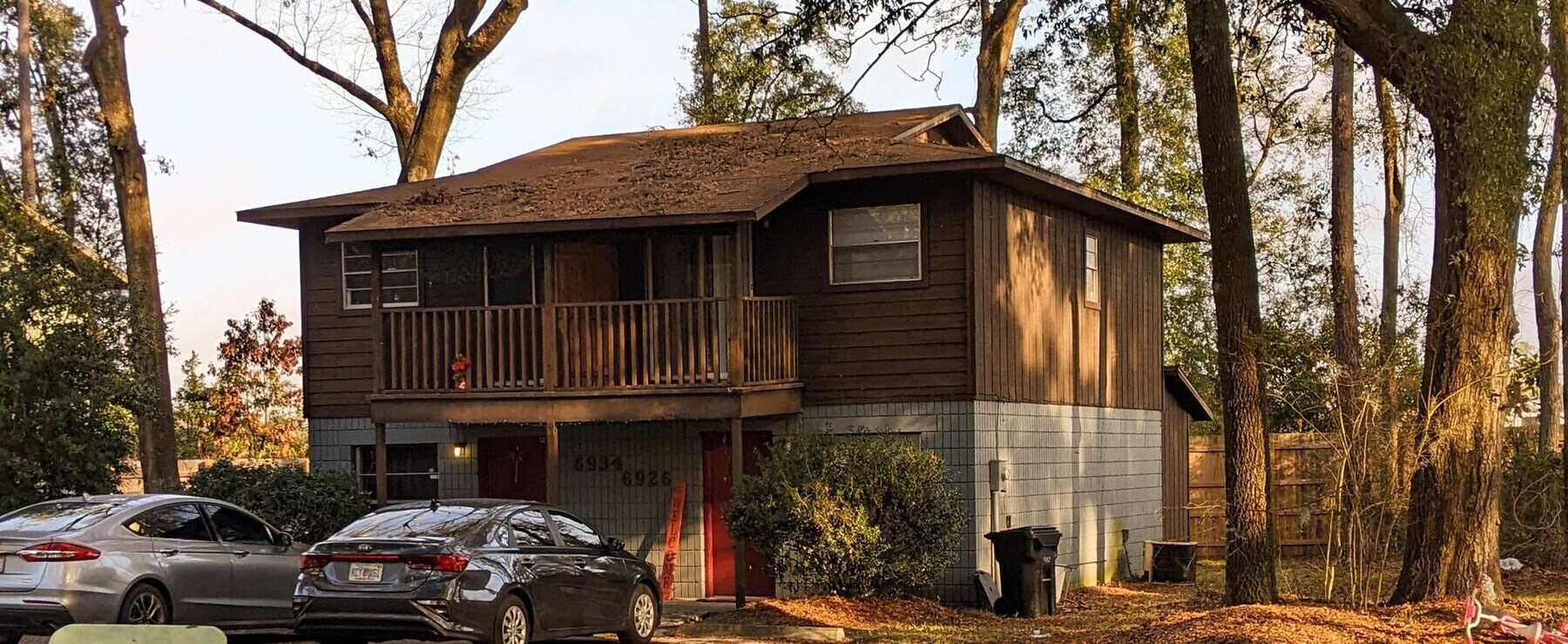Tower Oaks Townhouse - Tower Oaks Townhouse