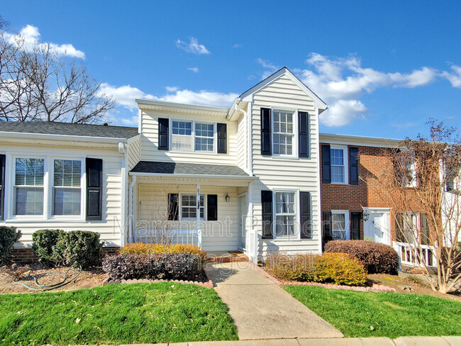 Photo - 40 Wood Pointe Dr Townhome