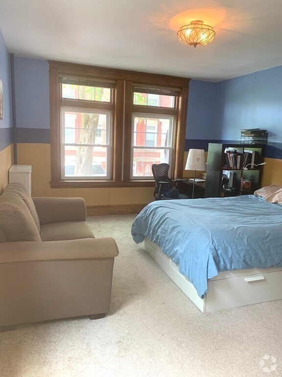 Building Photo - 147 Longwood Ave Unit ROOM Rental