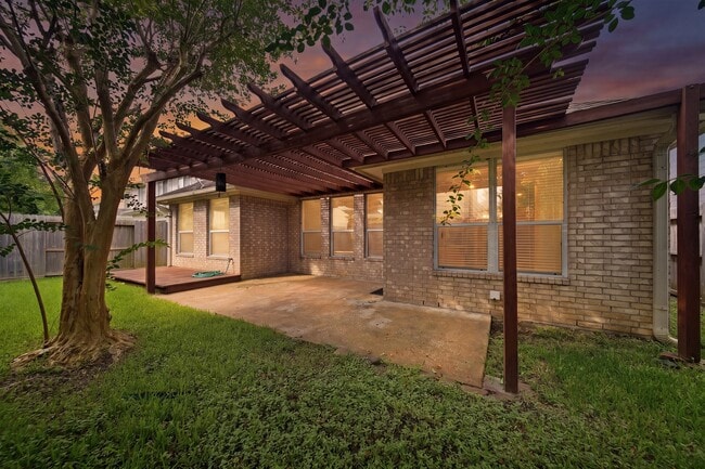 Photo - 1631 Crescent Shores Ln