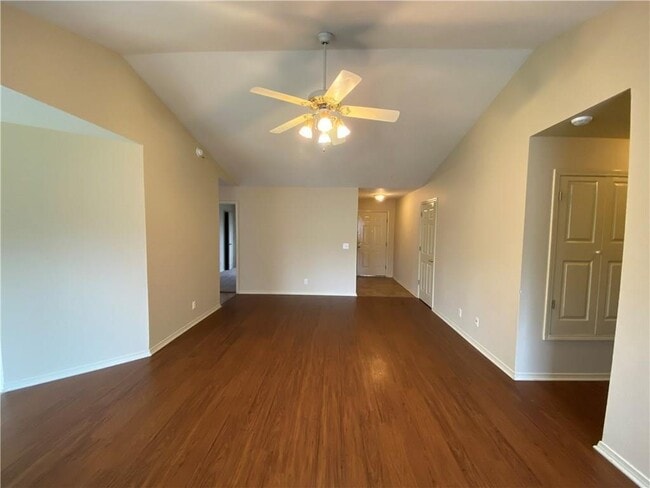 Photo - 1103 Ryan St