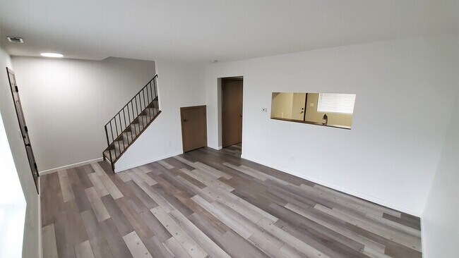 Photo - 436 N 18th Ave