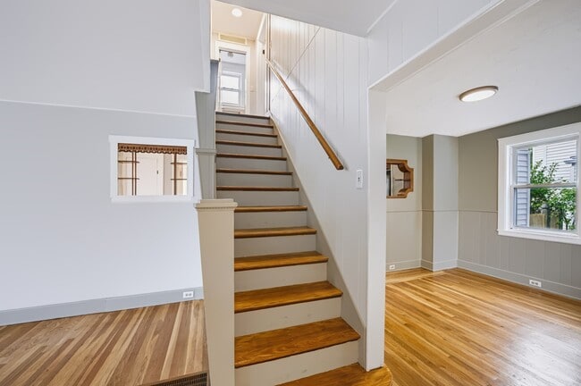 22 Ruggles St
