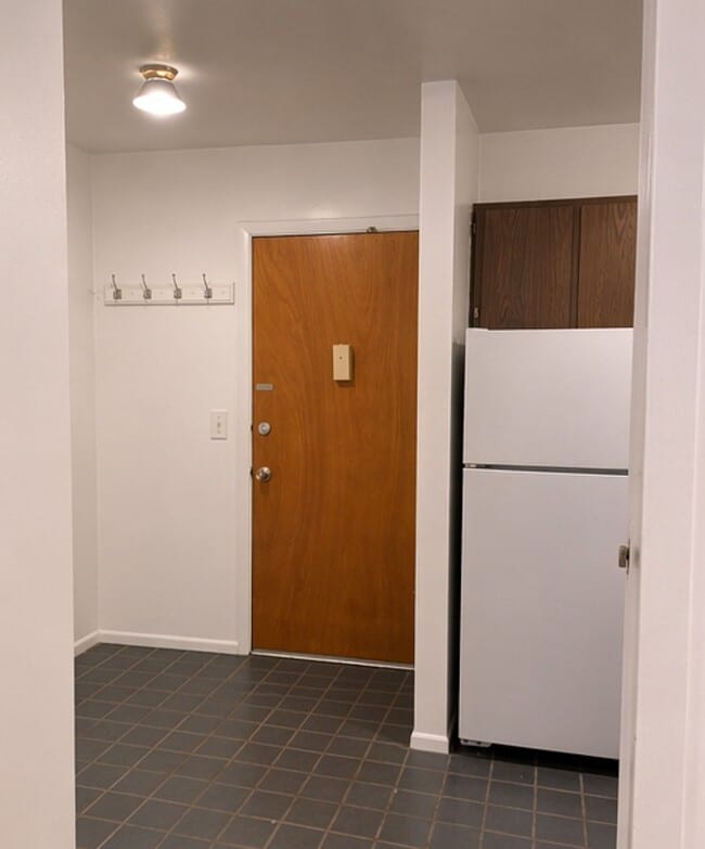 Photo - 415 Lawrence St - 10 Minute Walk to Campus