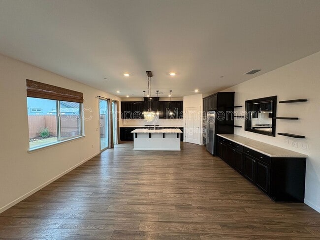 Photo - 7427 Tapiro Wy