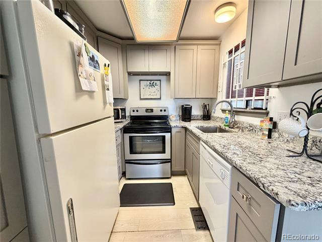 Photo - 920 S Dawson Way Unit 8