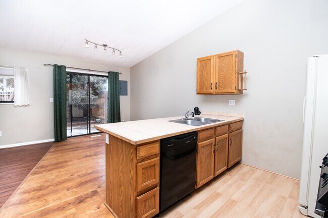 Photo - 5742 Stoney Pass Dr