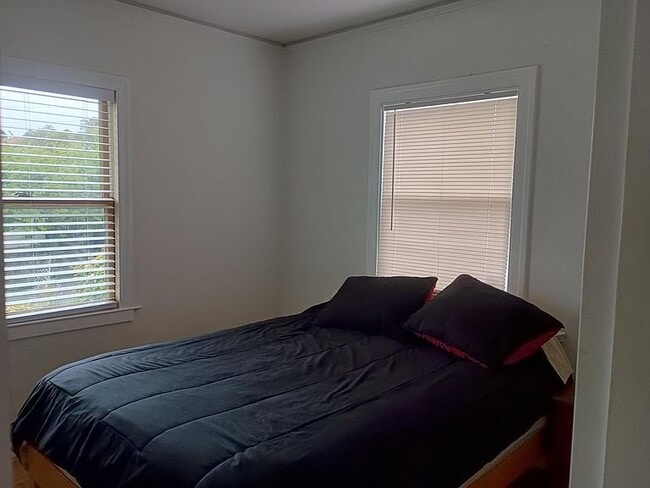 Photo - 3351 Morcom Ave