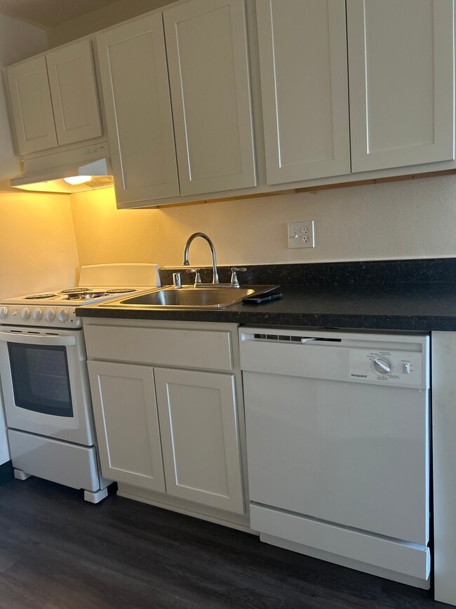 502 E Main/Eff