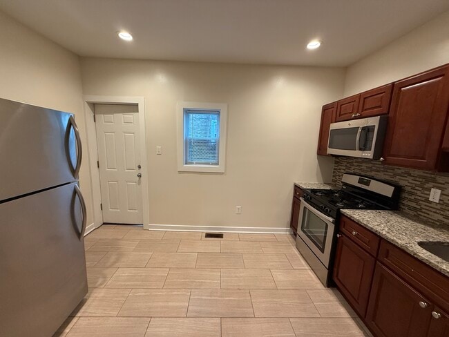 Photo - 1304 N 25th St