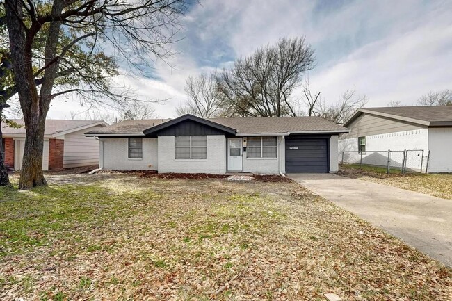 Photo - 1208 S Benton St